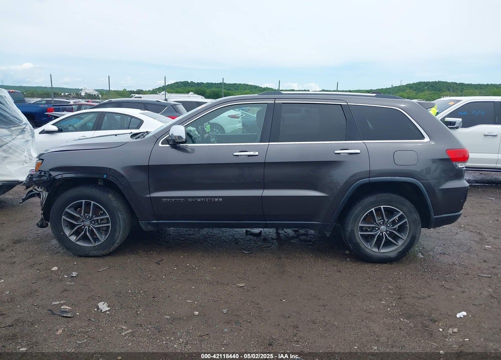 2017 JEEP GRAND CHEROKEE VIN: 1C4RJEBG7HC702516