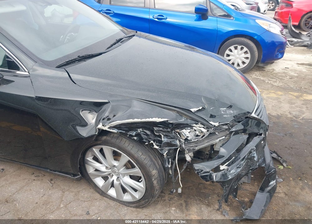 2014 LEXUS IS VIN: JTHCF1D22E5008056
