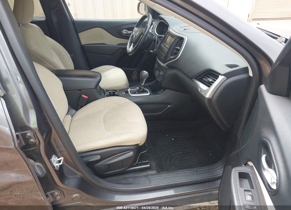 2015 JEEP CHEROKEE VIN: 1C4PJLCB7FW620909