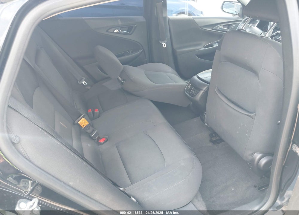 2018 CHEVROLET MALIBU LT VIN: 1G1ZD5ST3JF104506