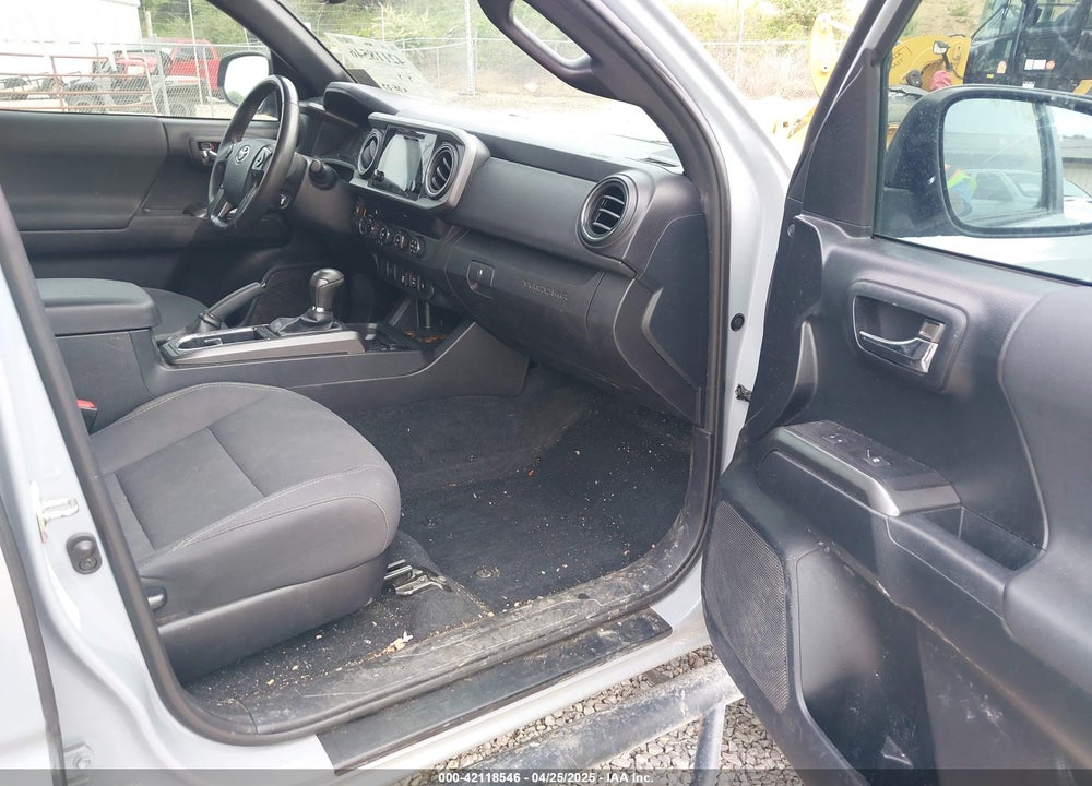 2019 TOYOTA TACOMA VIN: 3TMCZ5AN5KM271274