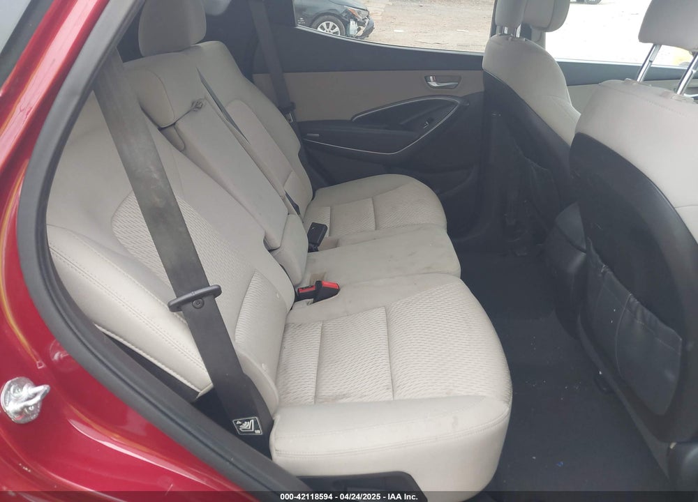 2013 HYUNDAI SANTA FE VIN: 5XYZU3LB6DG078390