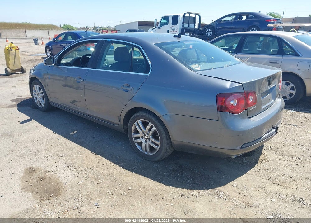 2009 VOLKSWAGEN JETTA VIN: 3VWRL71K89M135838