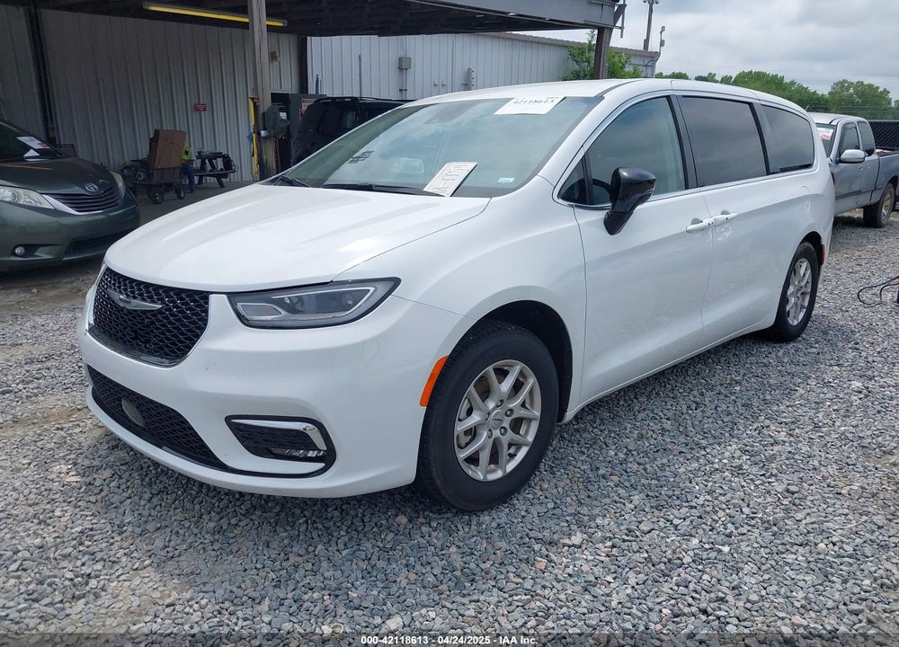 2024 CHRYSLER PACIFICA TOURING L VIN: 2C4RC1BG6RR116594