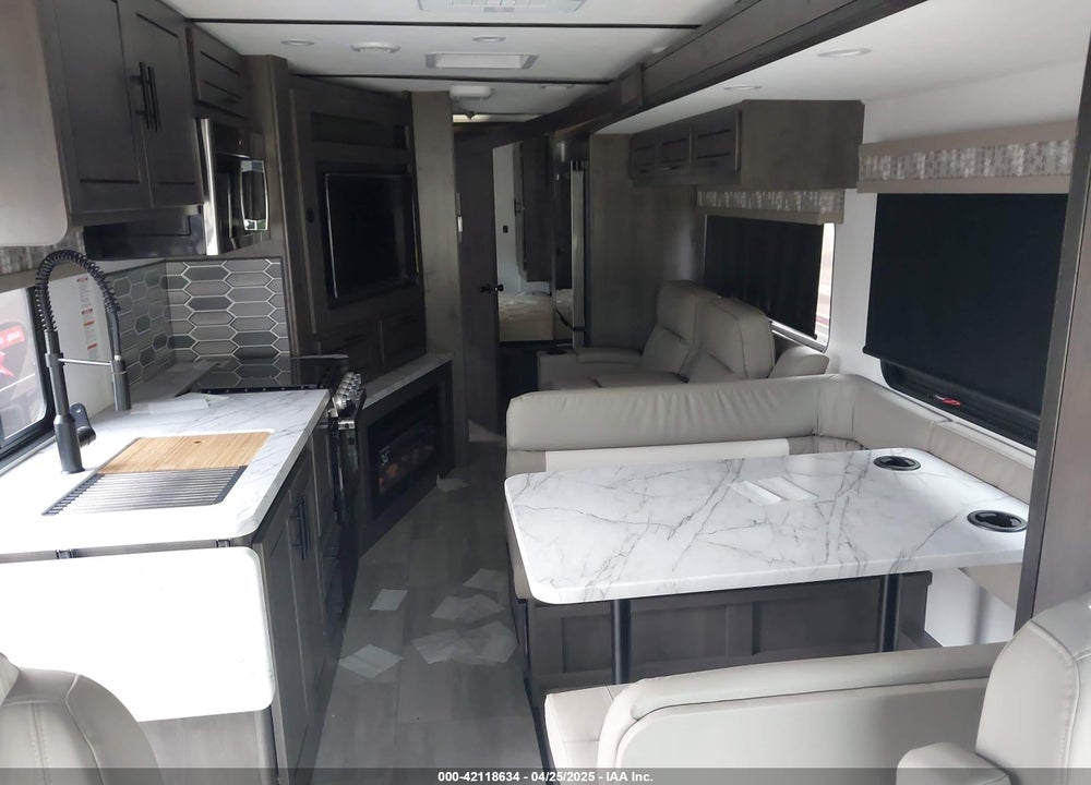 2024 FOREST RIVER N/A VIN: 1F66F5DN3P0A08764