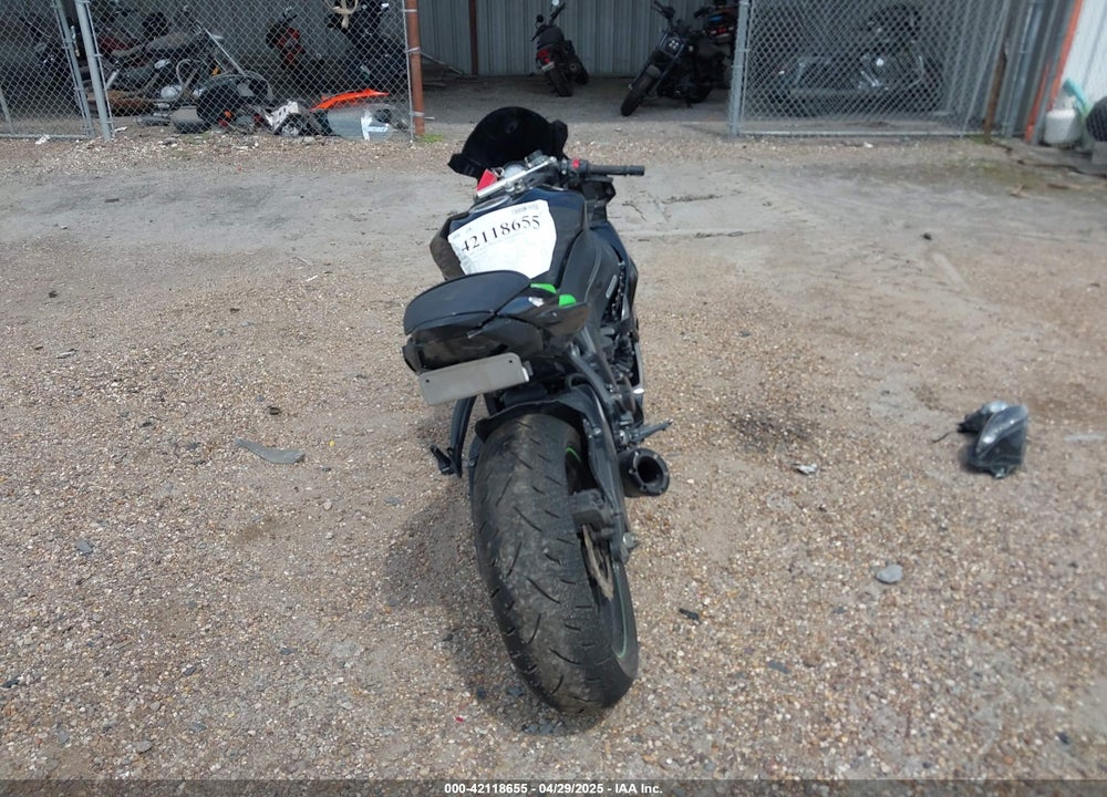 2009 KAWASAKI ZX600 R VIN: JKAZX4R109A007876