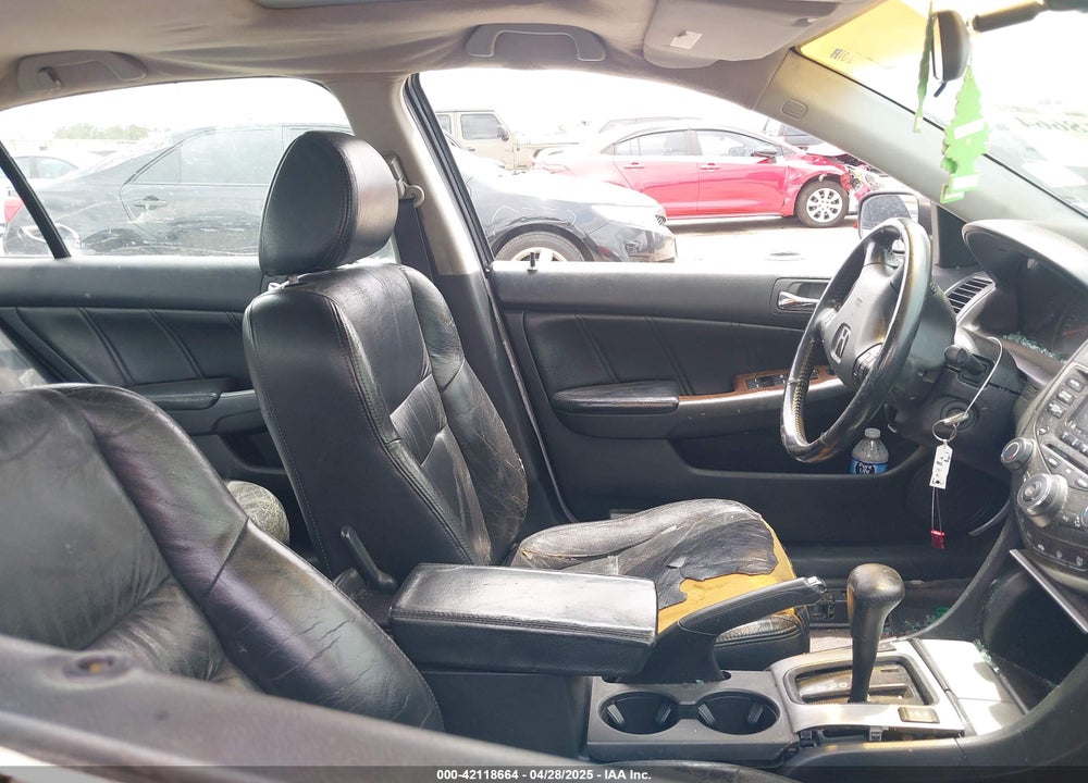 2004 HONDA ACCORD 2.4 EX VIN: 1HGCM56854A059722