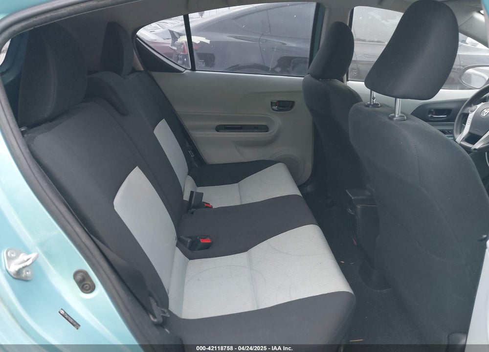 2013 TOYOTA PRIUS C THREE VIN: JTDKDTB38D1051428