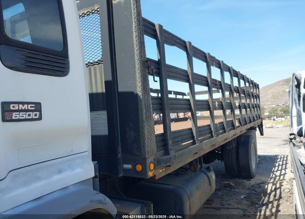 2002 GMC T-SERIES F7B042 VIN: 1GDJ7C1CX2J517776