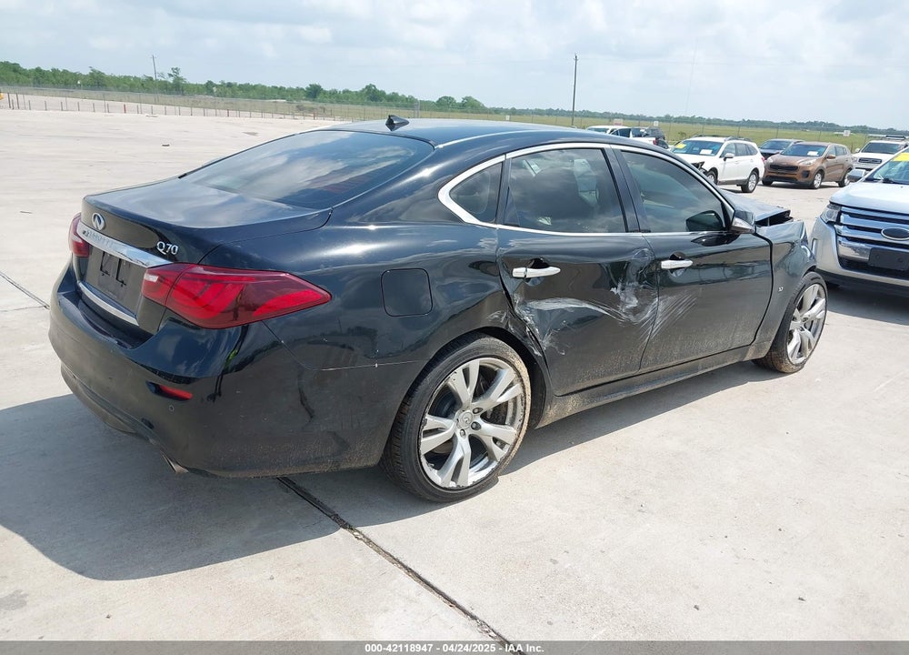 2015 INFINITI Q70 3.7 VIN: JN1BY1AP7FM541585