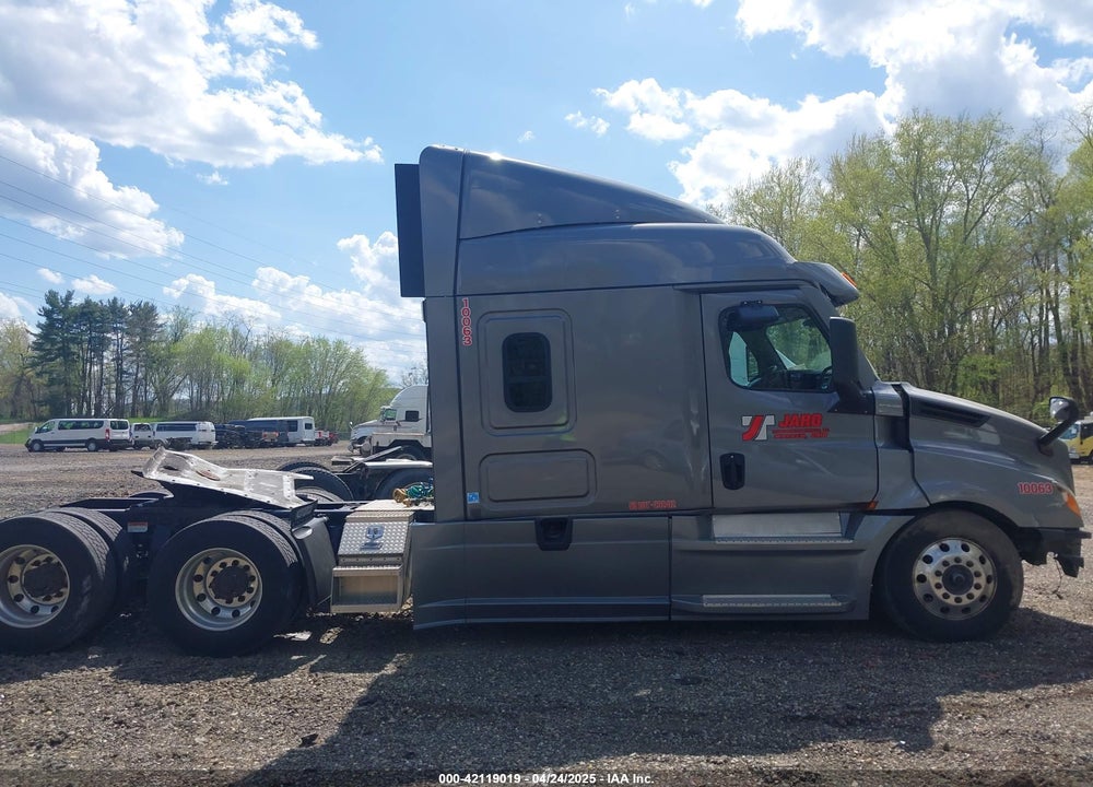 2023 FREIGHTLINER NEW CASCADIA 126 VIN: 3AKJHHDR6PSUG7672