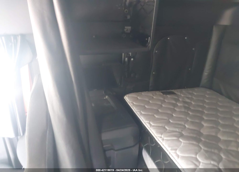 2023 FREIGHTLINER NEW CASCADIA 126 VIN: 3AKJHHDR6PSUG7672
