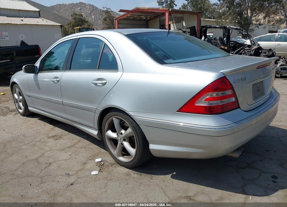 2005 MERCEDES-BENZ C 230 KOMPRESSOR SPORT VIN: WDBRF40J15A782461