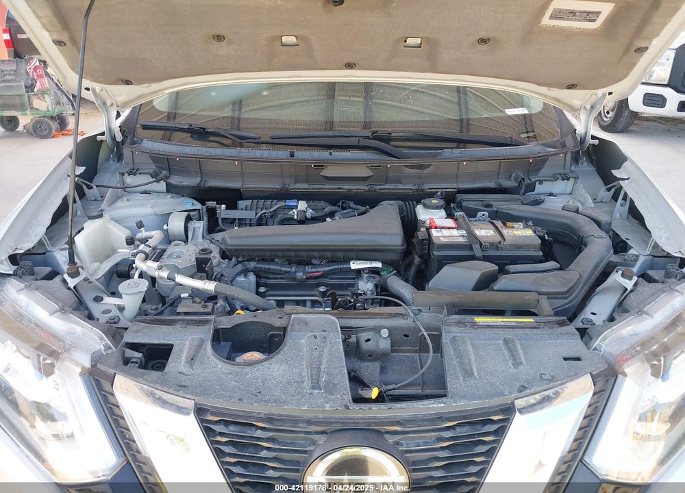 2019 NISSAN ROGUE VIN: 5N1AT2MT8KC743174