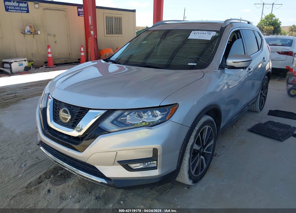 2019 NISSAN ROGUE VIN: 5N1AT2MT8KC743174