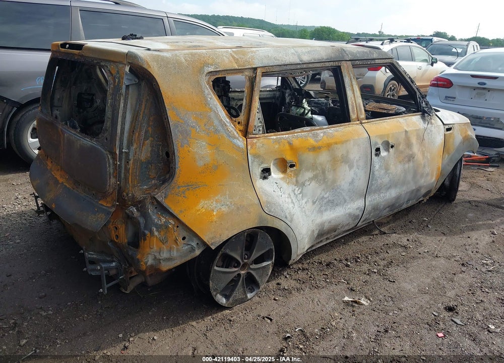 2016 KIA SOUL VIN: KNDJN2A27G7872338