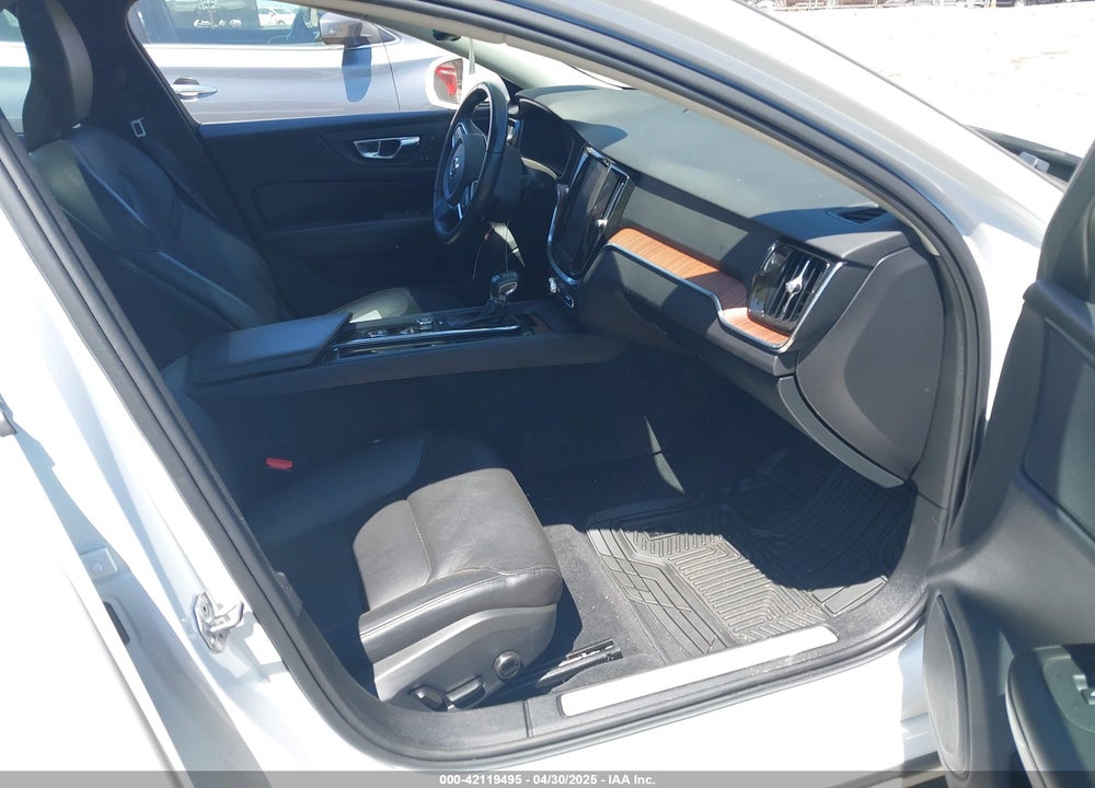 2019 VOLVO S60 VIN: 7JRA22TK4KG017483