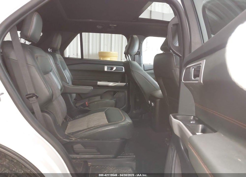 2023 FORD EXPLORER VIN: 1FMSK8JH1PGB52243