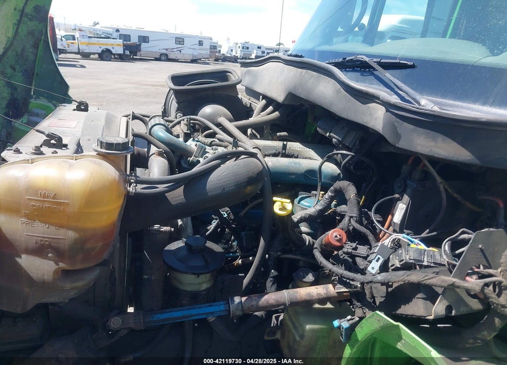 2005 INTERNATIONAL 4000 4300 VIN: 1HTMMAAN05H151244