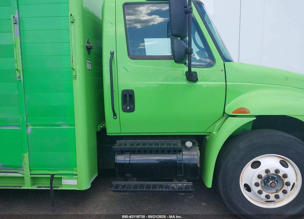 2005 INTERNATIONAL 4000 4300 VIN: 1HTMMAAN05H151244