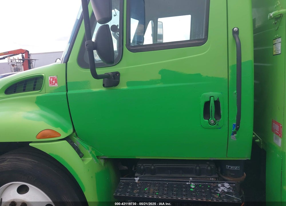 2005 INTERNATIONAL 4000 4300 VIN: 1HTMMAAN05H151244