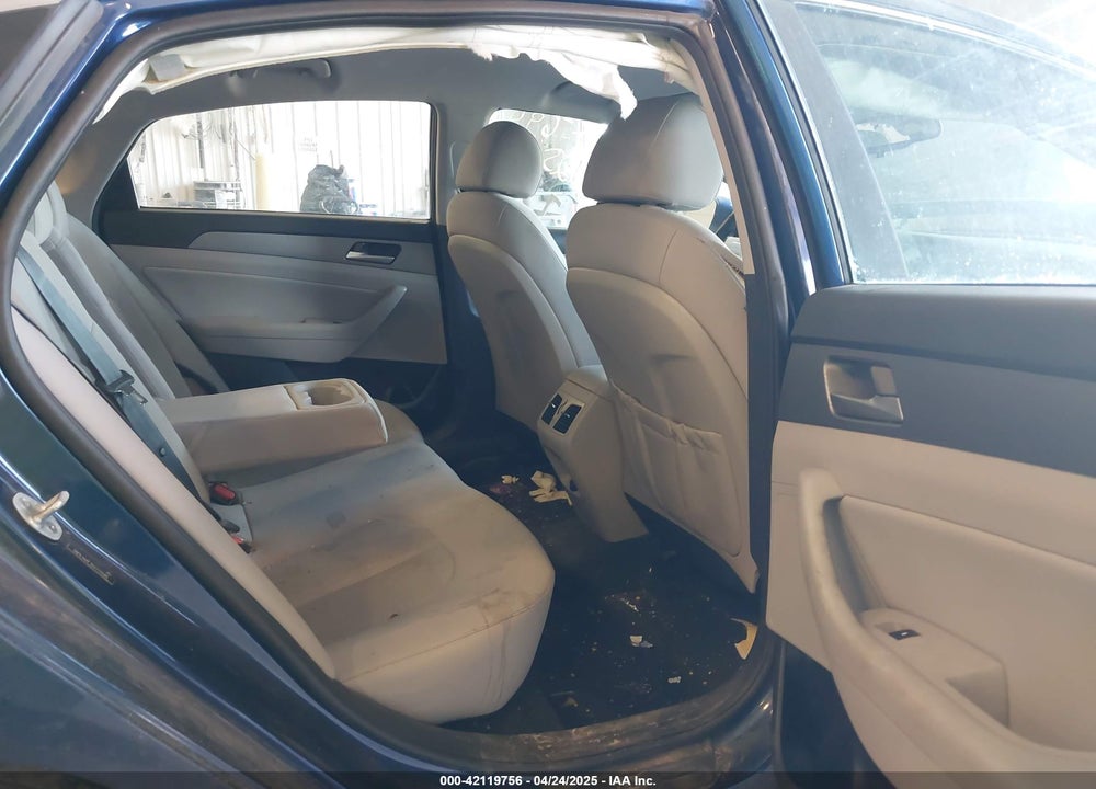 2019 HYUNDAI SONATA VIN: 5NPE34AF7KH772590