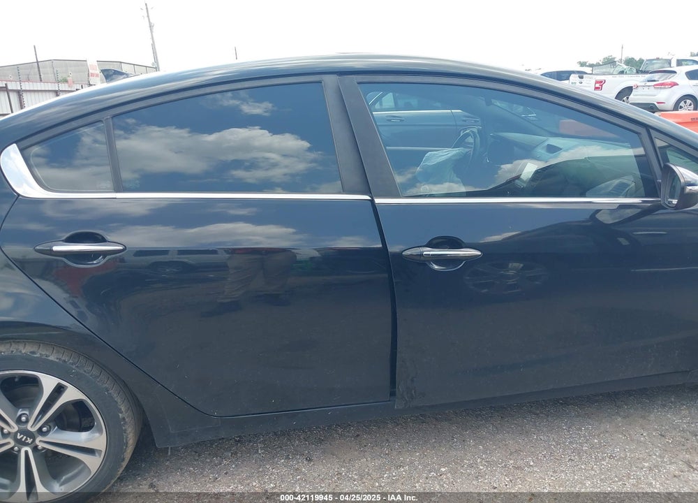 2016 KIA FORTE EX VIN: KNAFZ4A8XG5615046