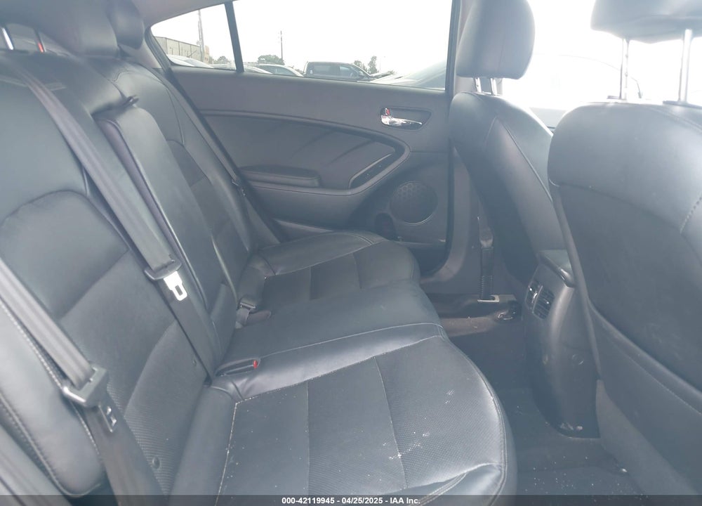 2016 KIA FORTE EX VIN: KNAFZ4A8XG5615046