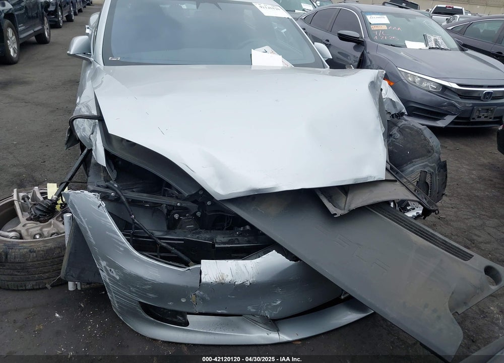 2017 TESLA MODEL S VIN: 5YJSA1E24HF193563