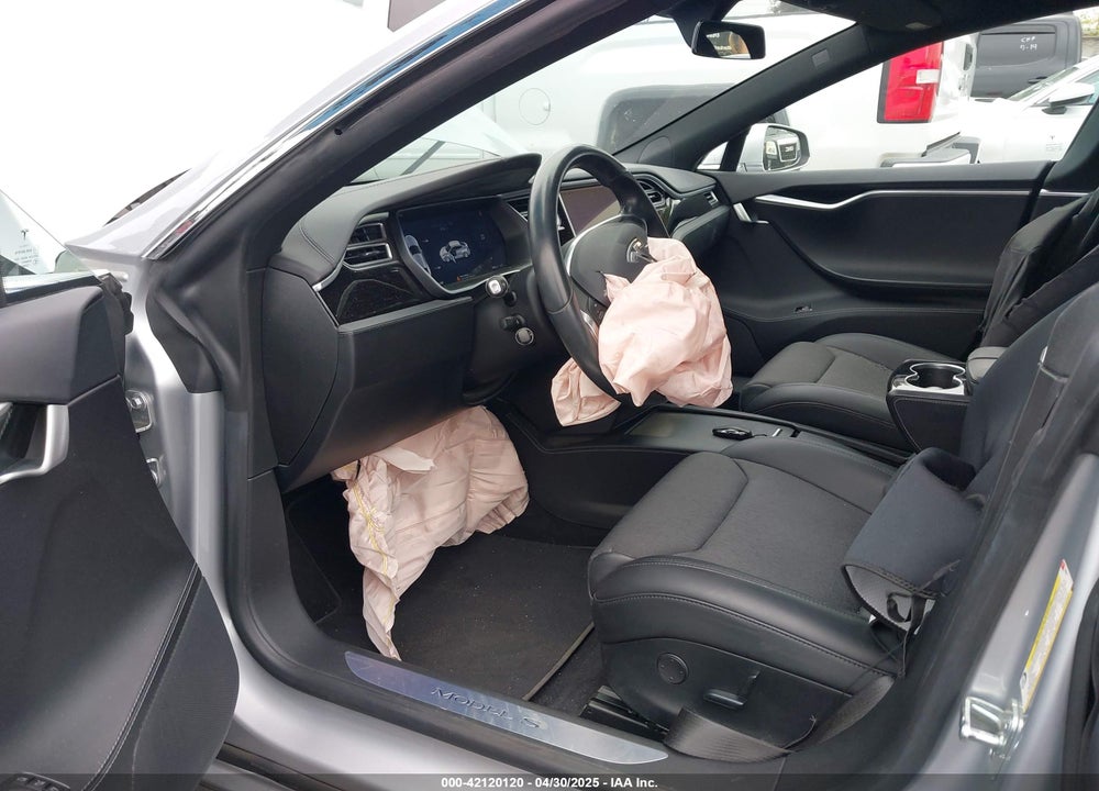2017 TESLA MODEL S VIN: 5YJSA1E24HF193563
