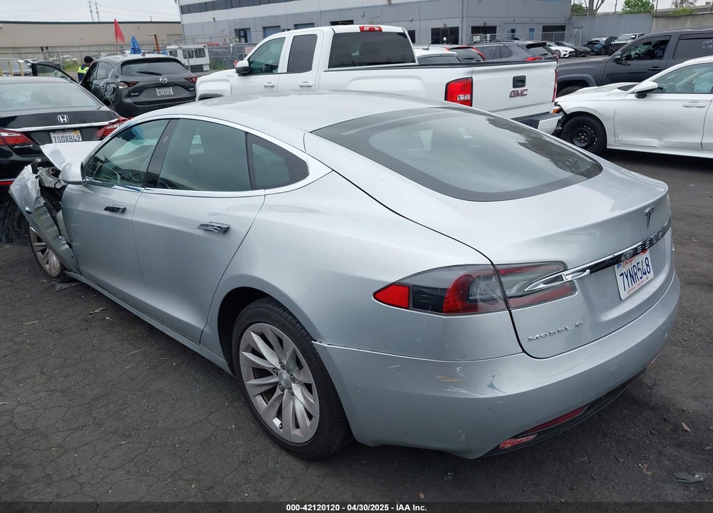 2017 TESLA MODEL S VIN: 5YJSA1E24HF193563