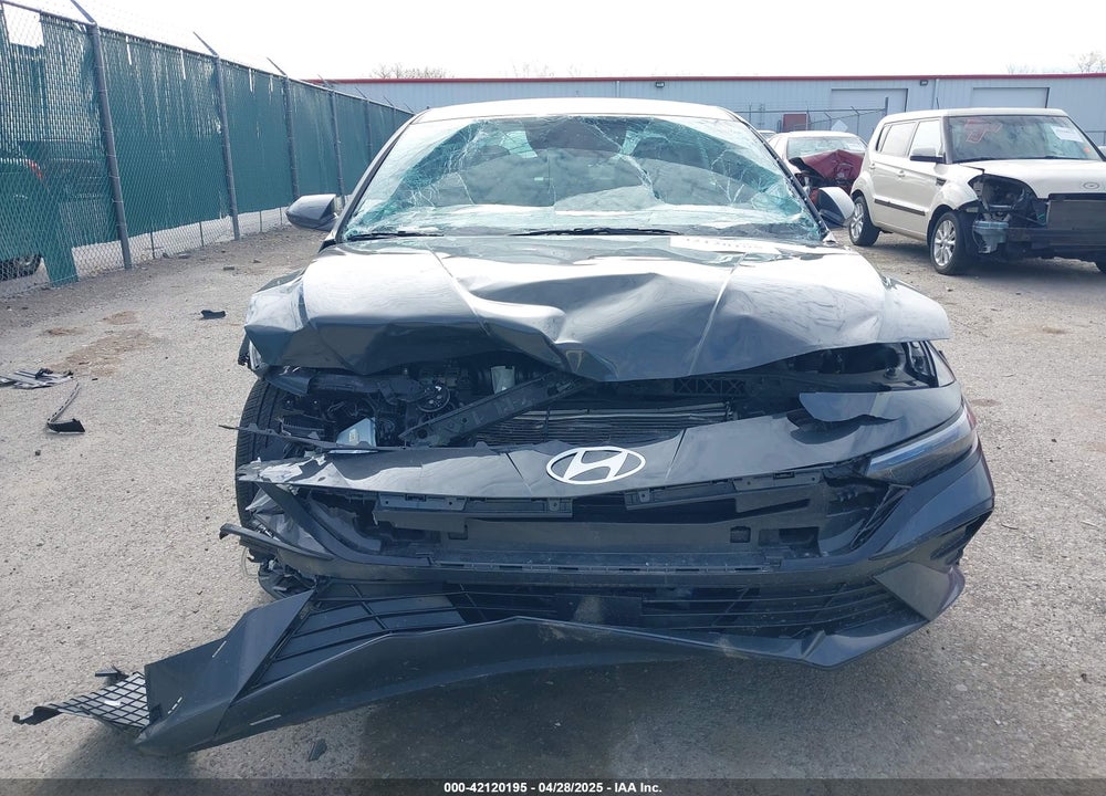 2024 HYUNDAI ELANTRA VIN: KMHLS4DG8RU841099
