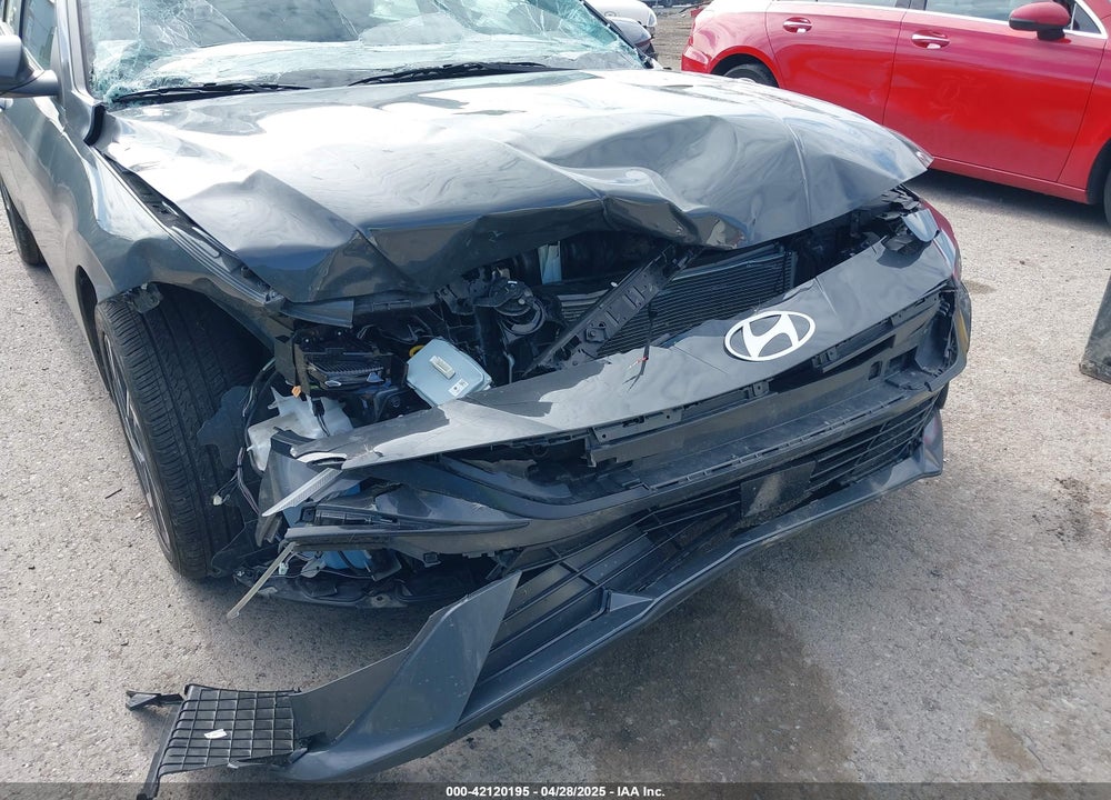 2024 HYUNDAI ELANTRA VIN: KMHLS4DG8RU841099