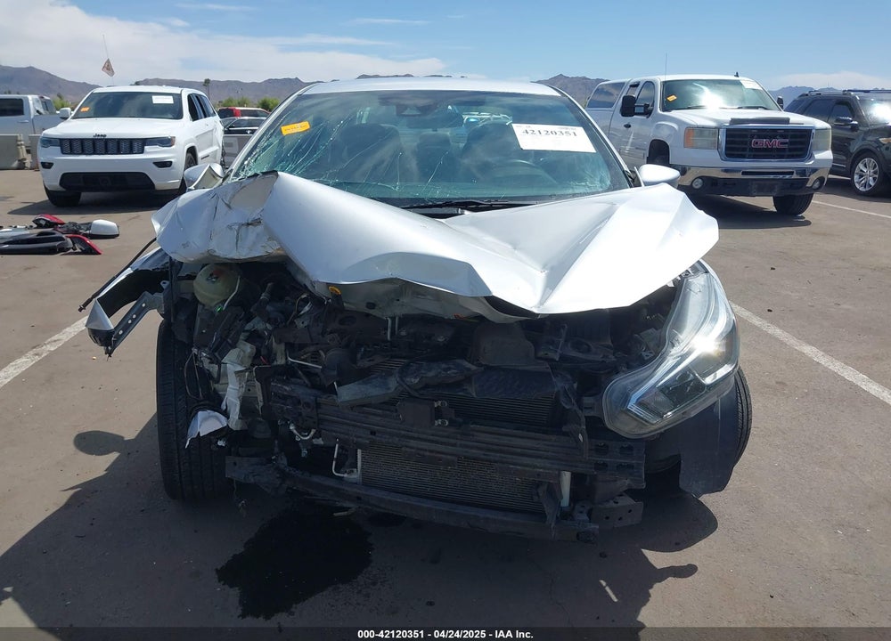 2020 NISSAN VERSA SV XTRONIC CVT VIN: 3N1CN8EV0LL849444