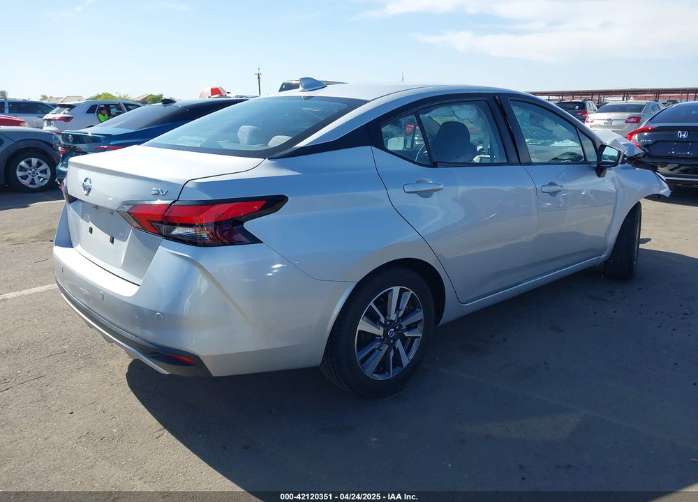 2020 NISSAN VERSA SV XTRONIC CVT VIN: 3N1CN8EV0LL849444