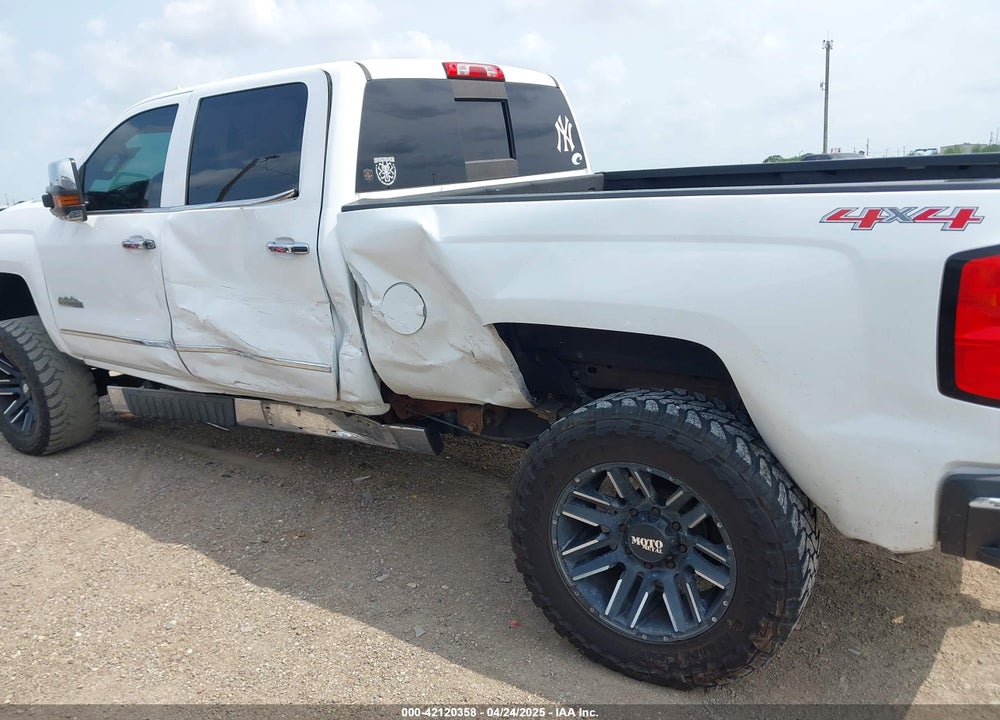 2015 CHEVROLET SILVERADO 2500HD VIN: 1GC1KXE82FF650816