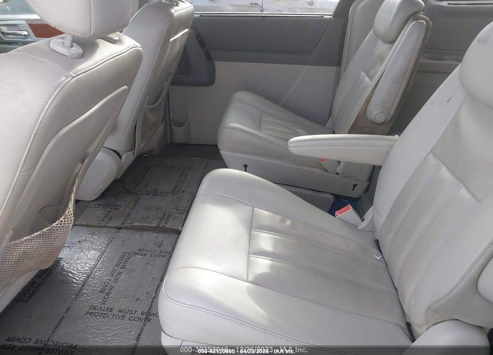 2009 CHRYSLER TOWN & COUNTRY TOURING VIN: 2A8HR54199R529242