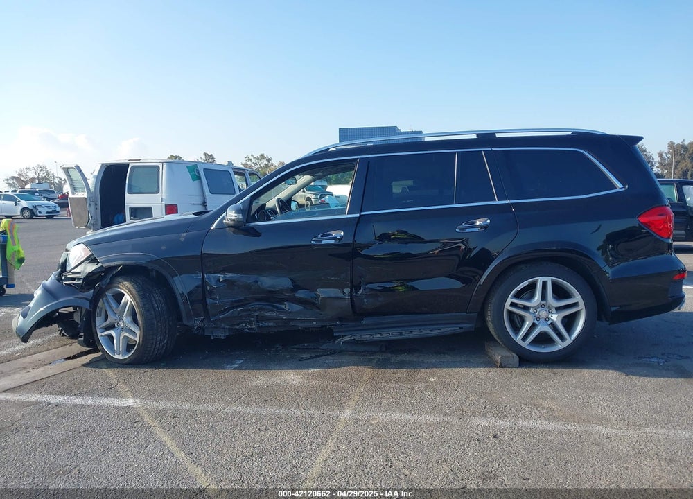 2014 MERCEDES-BENZ GL 550 4MATIC VIN: 4JGDF7DE5EA270854