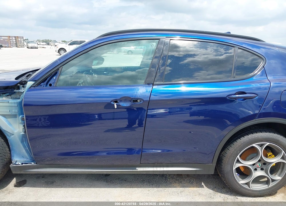 2018 ALFA ROMEO STELVIO TI SPORT AWD VIN: ZASFAKNN1J7B66986