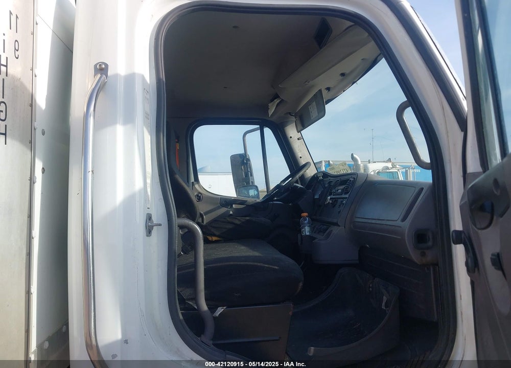 2016 FREIGHTLINER M2 106 MEDIUM DUTY VIN: 1FVACWDT4GHHB5977