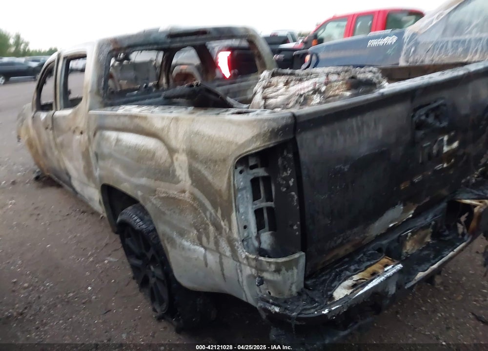 2022 GMC CANYON 4WD SHORT BOX DENALI VIN: 1GTG6EEN0N1293768