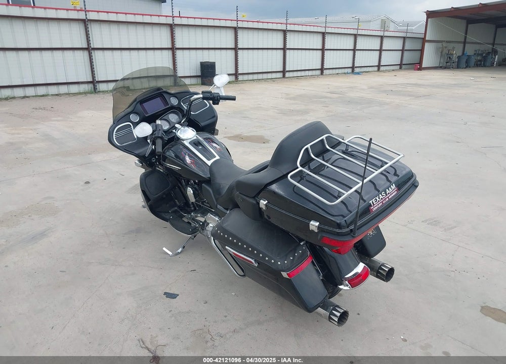 2016 HARLEY-DAVIDSON FLTRU VIN: 1HD1KGL17GB654986