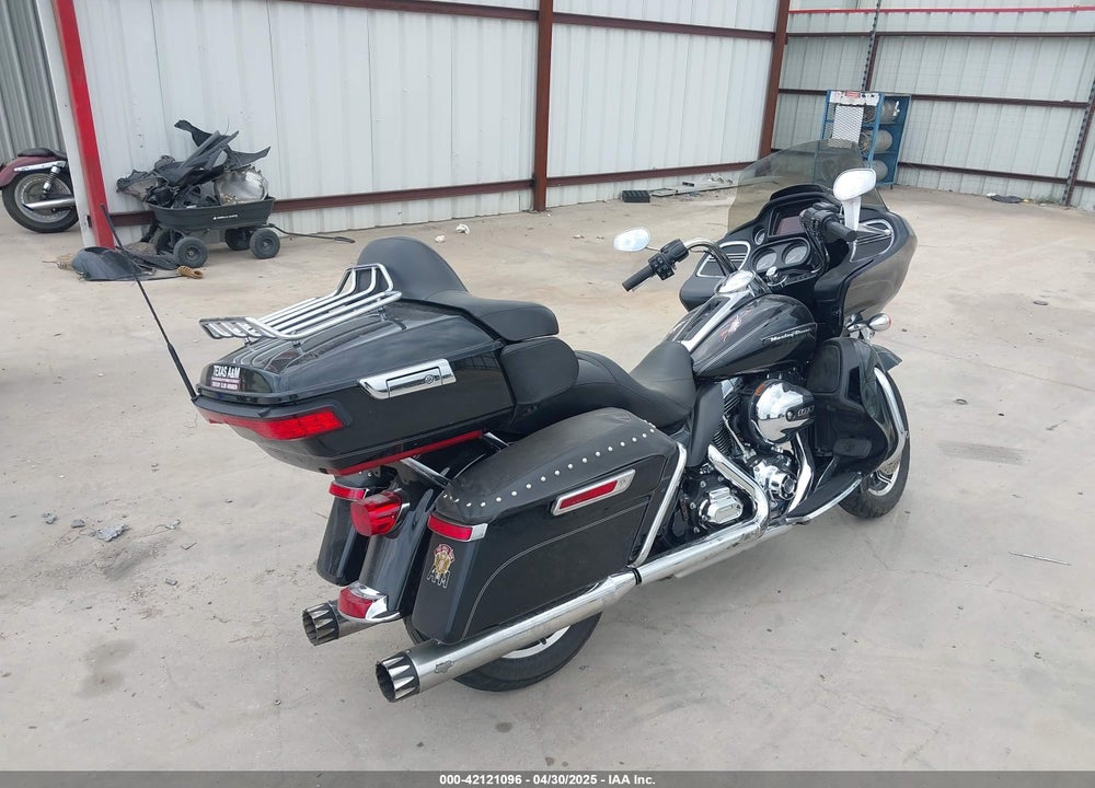 2016 HARLEY-DAVIDSON FLTRU VIN: 1HD1KGL17GB654986