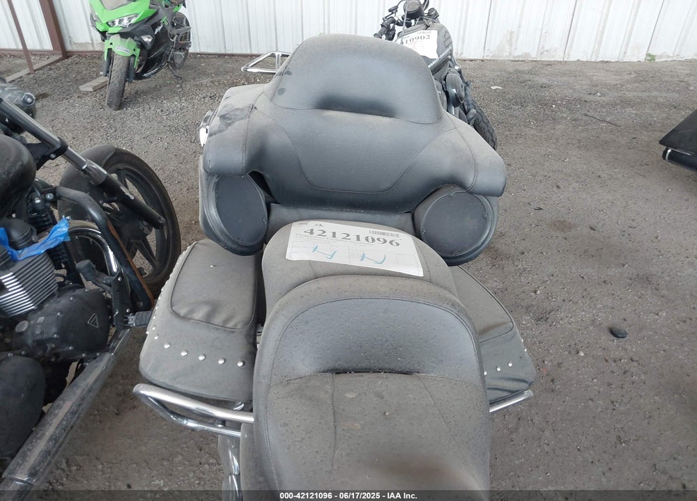 2016 HARLEY-DAVIDSON FLTRU VIN: 1HD1KGL17GB654986