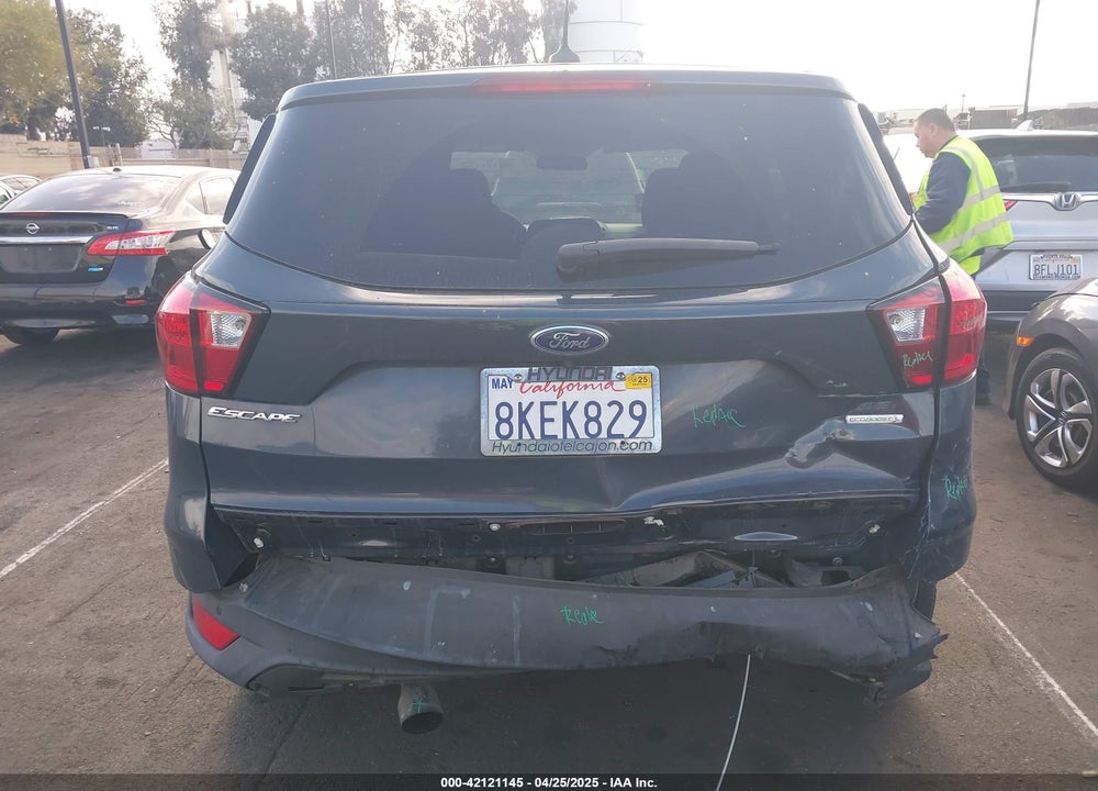 2019 FORD ESCAPE SE VIN: 1FMCU0GD7KUB32397