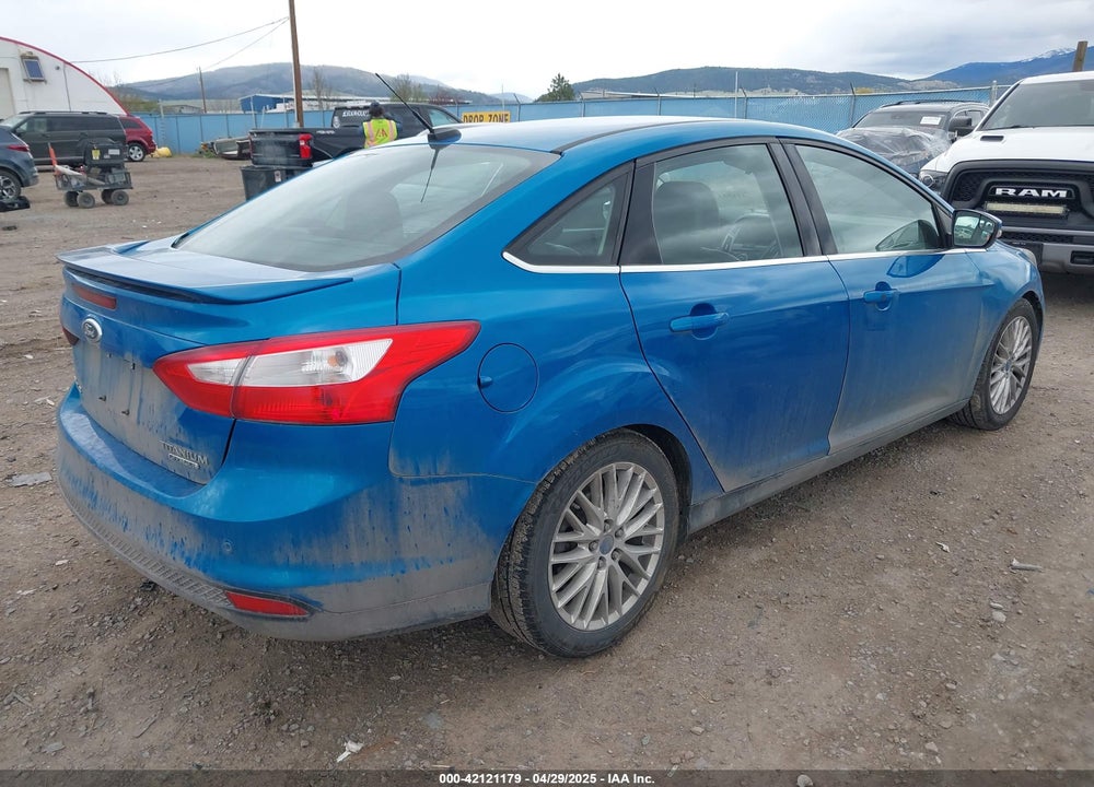 2013 FORD FOCUS VIN: 1FADP3J22DL245603