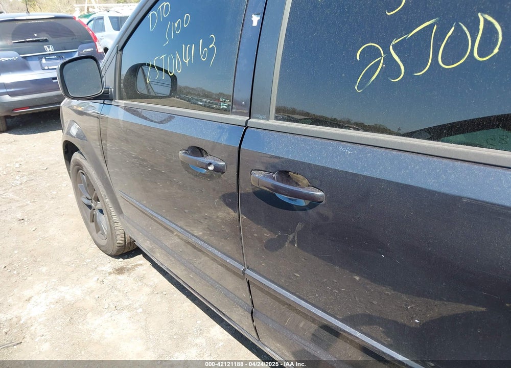 2014 DODGE GRAND CARAVAN R/T VIN: 2C4RDGEG0ER321043