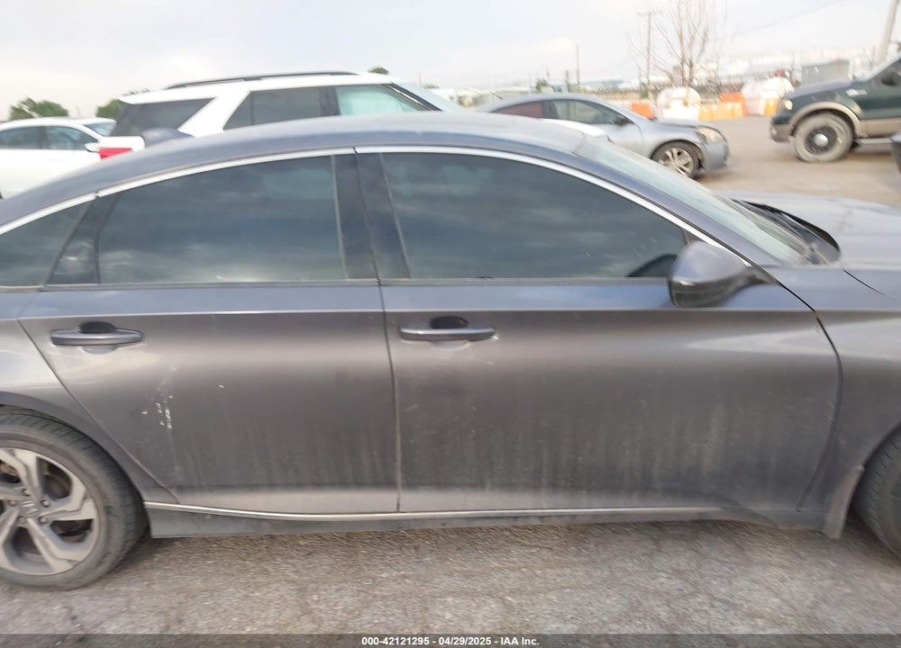 2018 HONDA ACCORD VIN: 1HGCV1F48JA006852
