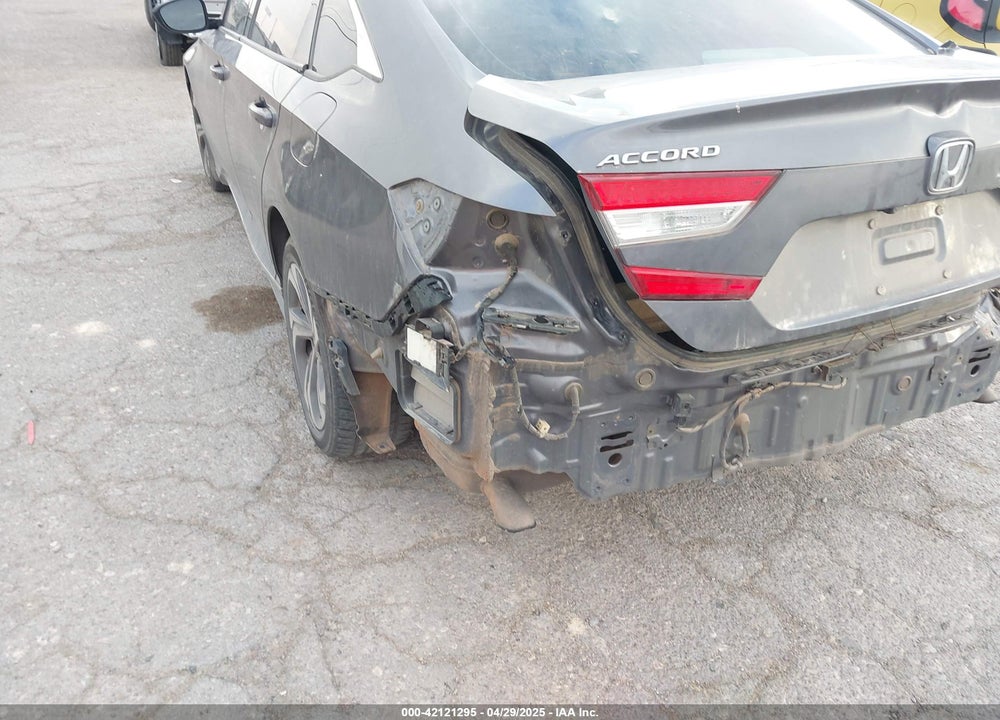2018 HONDA ACCORD VIN: 1HGCV1F48JA006852