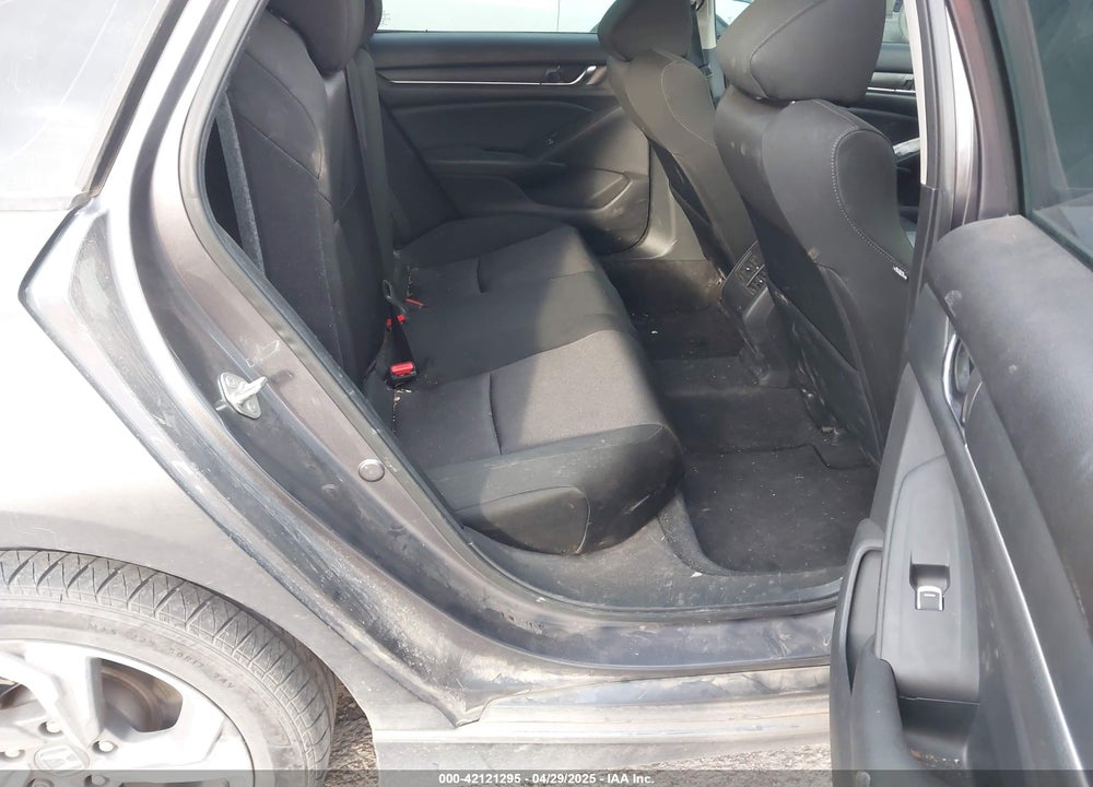 2018 HONDA ACCORD VIN: 1HGCV1F48JA006852